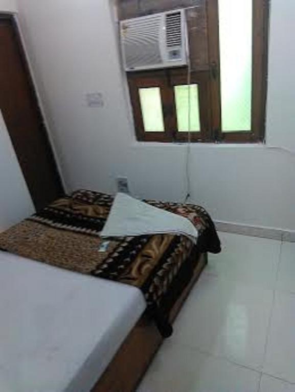 Yatri Guest House Νέο Δελχί Δωμάτιο φωτογραφία