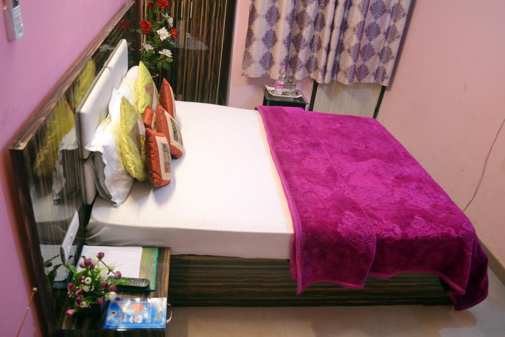 Yatri Guest House Νέο Δελχί Εξωτερικό φωτογραφία