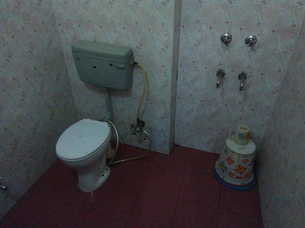 Yatri Guest House Νέο Δελχί Εξωτερικό φωτογραφία