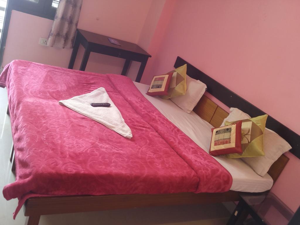 Yatri Guest House Νέο Δελχί Εξωτερικό φωτογραφία